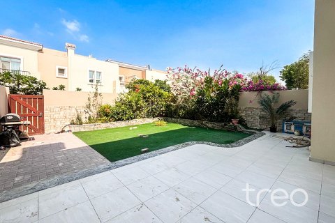 Снять в аренду виллу в Арабиан Ранчес, Дубай: 3 спальни, 226.96м², № 119913 - фото 16