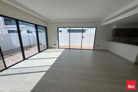 Снять в аренду таунхаус в Дубае: 5 спален, 219.6м², № 60231 - фото 21