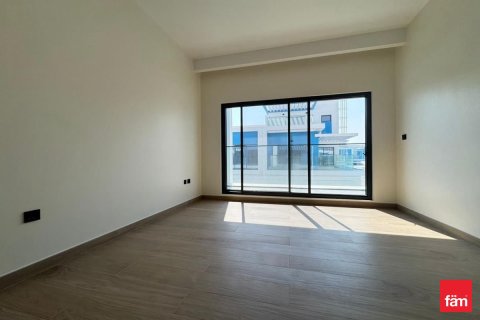 Снять в аренду таунхаус в Дубае: 5 спален, 219.6м², № 60231 - фото 16