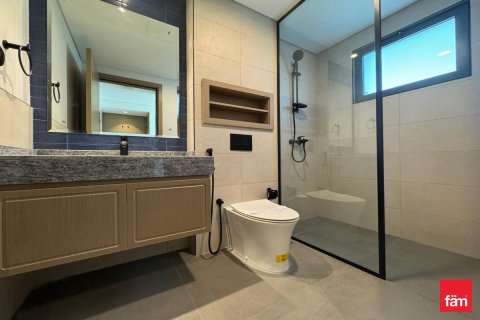 Снять в аренду таунхаус в Дубае: 5 спален, 219.6м², № 60231 - фото 23