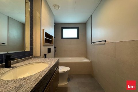 Снять в аренду таунхаус в Дубае: 5 спален, 219.6м², № 60231 - фото 17