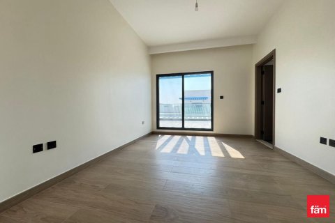 Снять в аренду таунхаус в Дубае: 5 спален, 219.6м², № 60231 - фото 13