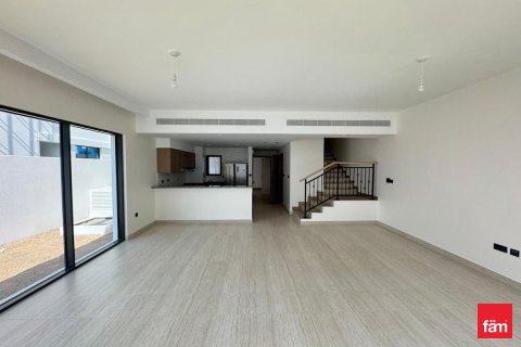 Снять в аренду таунхаус в Дубае: 5 спален, 219.6м², № 60231 - фото 15