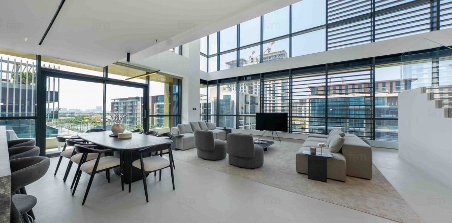 Apartamento en Al Wasl, Dubai, 4 dormitorios, 323.6 m², № 23120