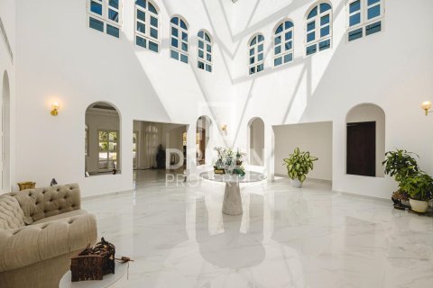 Villa in Hacienda, The Villa, Dubai 5 bedrooms, 2099.42 sq.m. № 125148 - photo 3