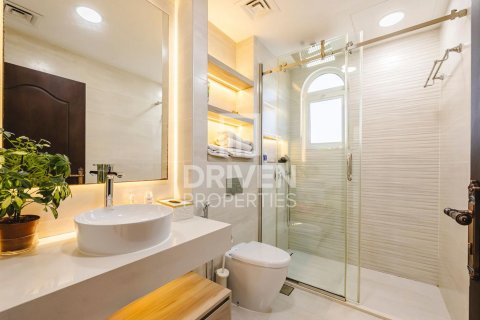 Villa in Hacienda, The Villa, Dubai 5 bedrooms, 2099.42 sq.m. № 125148 - photo 24