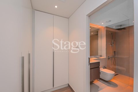 Duplex in Dubai 5 bedrooms, 520 sq.m. № 122164 - photo 26