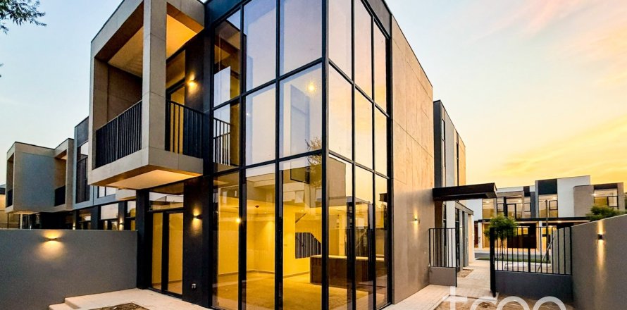 Villa en Mudon, Dubai, 4 dormitorios, 229.28 m², № 119454