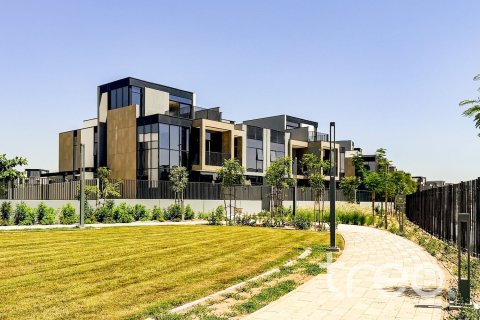 Villa en Mudon, Dubai, 4 dormitorios, 229.28 m², № 119454 - foto 13