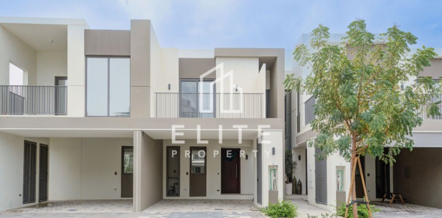 Таунхаус в Tilal Al Ghaf, Дубай, 3 спальни, 202м², № 121409