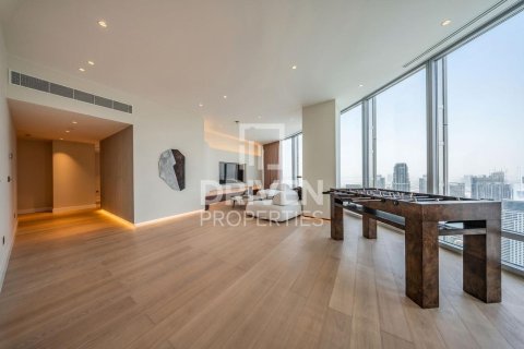Apartamento en Downtown Dubai (Downtown Burj Dubai), Dubai, 4 dormitorios, 417.32 m², № 140290 - foto 3