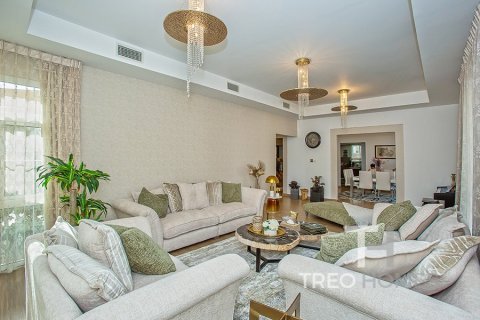 Купить виллу в Rahat, Мудон, Дубай: 5 спален, 520м², № 13365 - фото 10