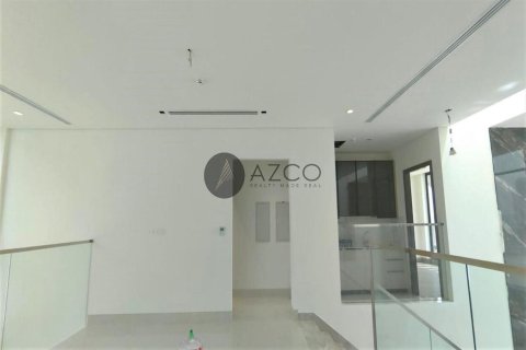 Villa en Al Furjan, Dubai, 5 dormitorios, 604.1 m², № 37624 - foto 8