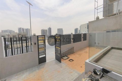 Villa en Al Furjan, Dubai, 5 dormitorios, 604.1 m², № 37624 - foto 15