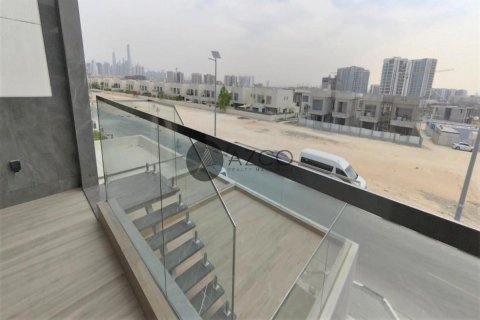 Villa en Al Furjan, Dubai, 5 dormitorios, 604.1 m², № 37624 - foto 13