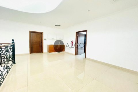 Villa en Jumeirah 3, Jumeirah, Dubai, 4 dormitorios, 371.6 m², № 37622 - foto 6