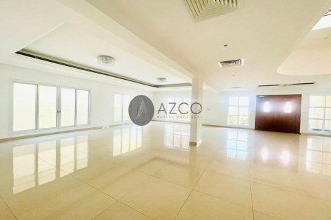 Villa en Jumeirah 3, Jumeirah, Dubai, 4 dormitorios, 371.6 m², № 37622 - foto 5