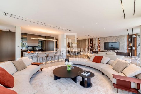 Villa in Garden Homes, Palm Jumeirah, Dubai 5 bedrooms, 622.36 sq.m. № 140493 - photo 4