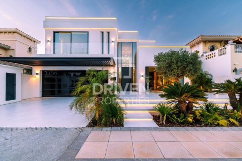 Villa in Garden Homes, Palm Jumeirah, Dubai 5 bedrooms, 622.36 sq.m. № 140493 - photo 3