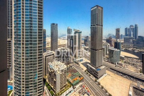 Apartamento en Boulevard Point, Downtown Dubai (Downtown Burj Dubai), Dubai, 3 dormitorios, 195.56 m², № 126544 - foto 3