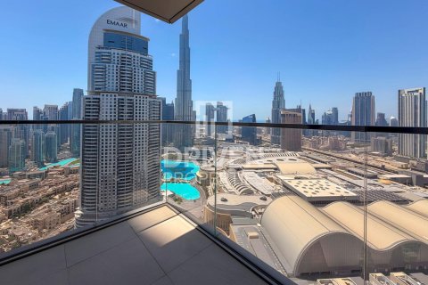 Apartamento en Boulevard Point, Downtown Dubai (Downtown Burj Dubai), Dubai, 3 dormitorios, 195.56 m², № 126544 - foto 17