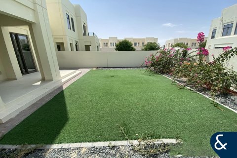Townhouse in Mira Oasis 3, Reem, Dubai 3 bedrooms, 283 sq.m. № 76703 - photo 12
