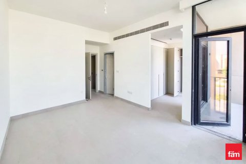 Таунхаус в Дубае, 3 спальни, 168м², № 115111