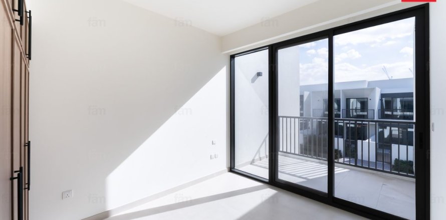 فيلا في Town Square, دبي 4 غرف نوم, 261.6 م² رقم 84619