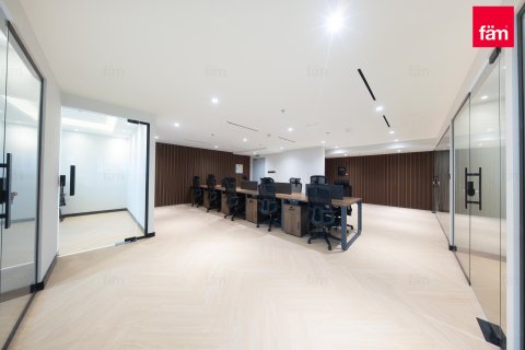 Bureau à Dubai, 151.1 m², № 84617 - photo 9