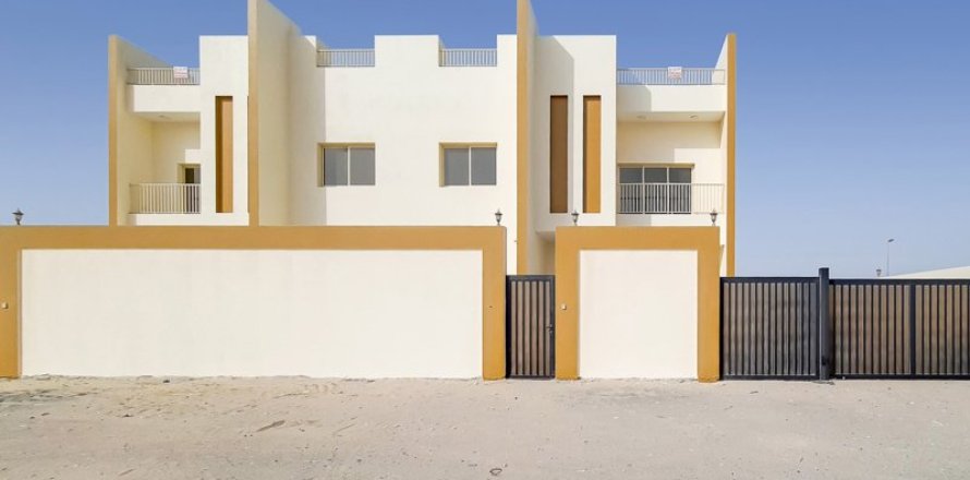 Villa à Jebel Ali, Dubai, 2 chambres, № 1069