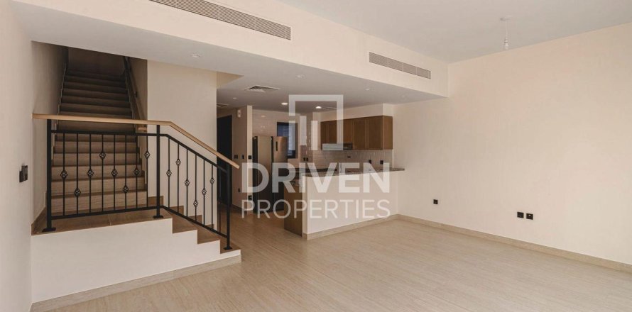 Таунхаус в Damac Lagoons, Дубай, 3 спальни, 144м², № 128401