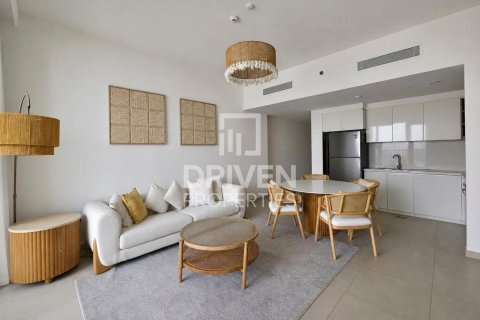 Apartment in Zabeel, Dubai 2 bedrooms, 108.51 sq.m. № 128394 - photo 2