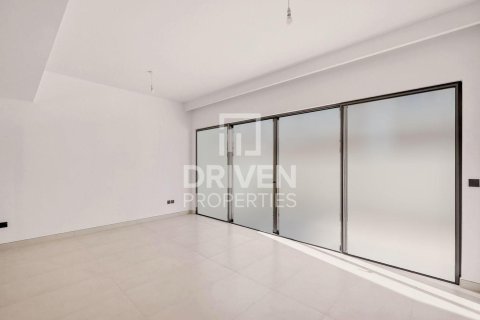 Townhouse in Damac Lagoons, Dubai 4 bedrooms, 155.43 sq.m. № 128402 - photo 11