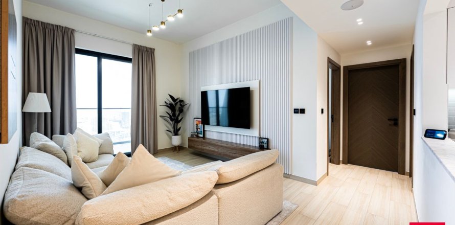 Apartment in Dubai 2 bedrooms, 106.2 sq.m. № 139716