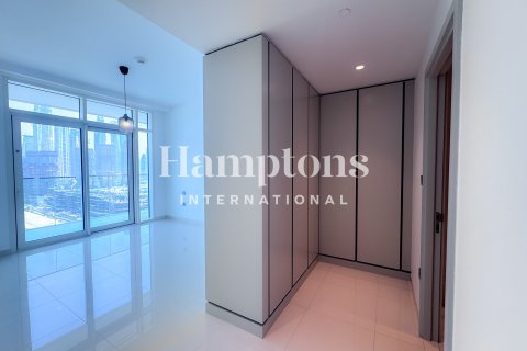 Apartment in Dubai Harbour, Dubai 2 bedrooms, 106.90998531 sq.m. № 118426 - photo 13