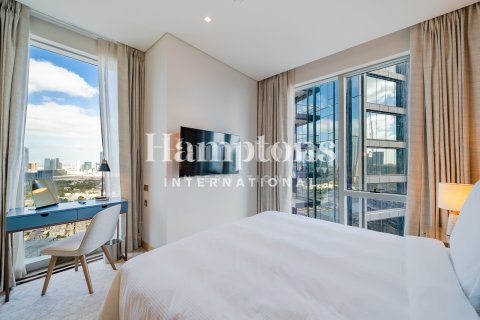 Apartment in Downtown Dubai (Downtown Burj Dubai), Dubai 2 bedrooms, 100.11041474 sq.m. № 110969 - photo 3