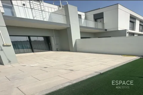 Adosado en Al Furjan, Dubai, 3 dormitorios, 244 m², № 69129 - foto 2