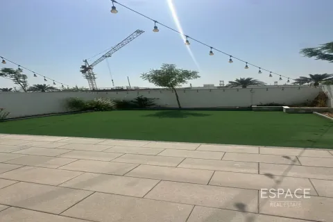 Adosado en Al Furjan, Dubai, 3 dormitorios, 244 m², № 69129 - foto 1