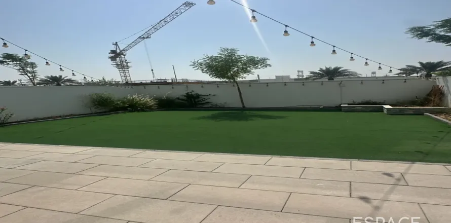 Maison de ville à Al Furjan, Dubai, 3 chambres, 244 m², № 69129