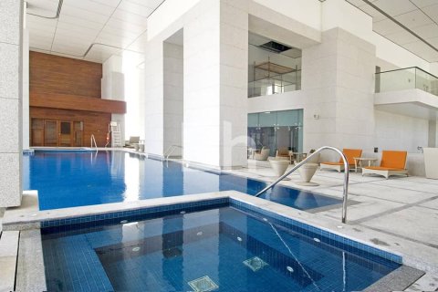 Apartamento en Jumeirah Lake Towers, Dubai, 2 dormitorios, 94 m², № 23375 - foto 10