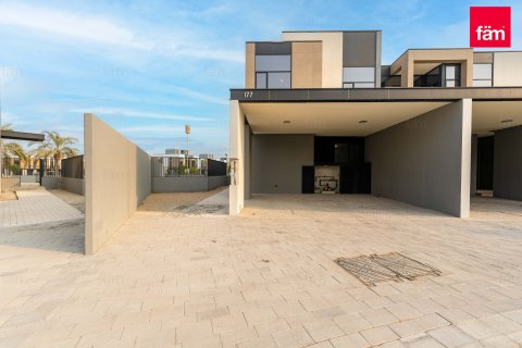 Villa in Dubai 4 bedrooms, 385.3 sq.m. № 139472 - photo 9
