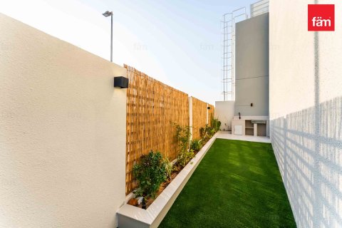 Adosado en Dubai, 2 dormitorios, 106.4 m², № 139471 - foto 4