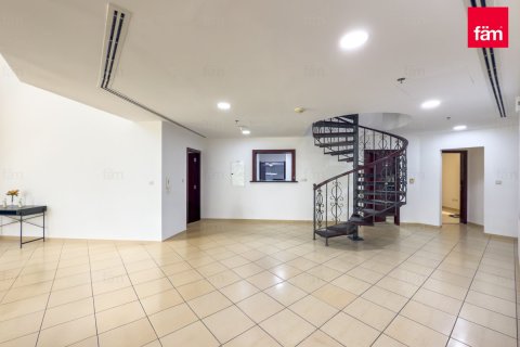 Apartment in Dubai 4 bedrooms, 317.2 sq.m. № 59119 - photo 8