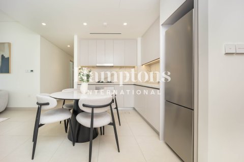 Apartment in Dubai Harbour, Dubai 2 bedrooms, 111.29779400 sq.m. № 123992 - photo 13