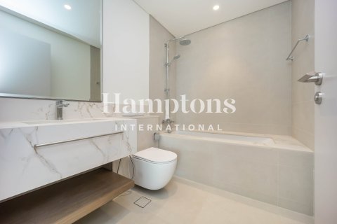 Apartment in Dubai Harbour, Dubai 2 bedrooms, 111.29779400 sq.m. № 123992 - photo 10