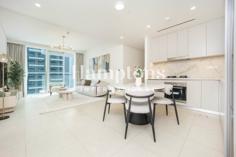 Apartment in Dubai Harbour, Dubai 2 bedrooms, 111.298 sq.m. № 123992