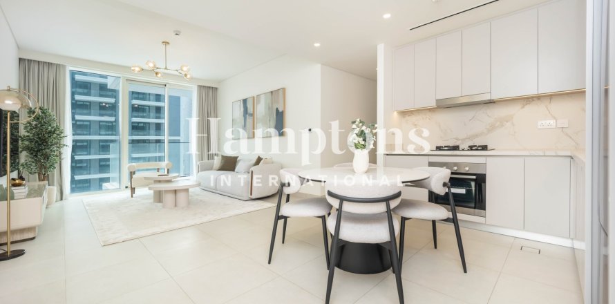 Apartment in Dubai Harbour, Dubai 2 bedrooms, 111.298 sq.m. № 123992
