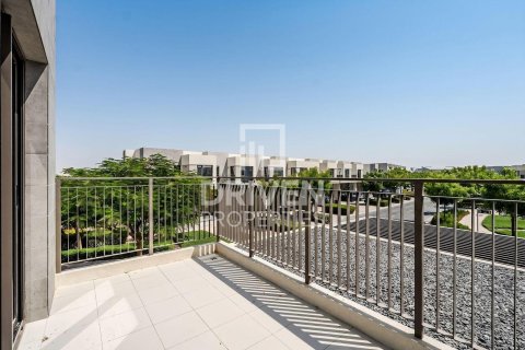 Villa in EMAAR South, Dubai South (Dubai World Central), Dubai 4 bedrooms, 311.32 sq.m. № 128995 - photo 23