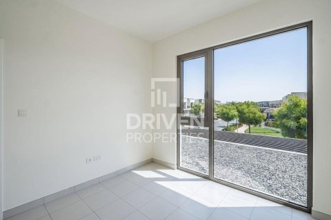 Villa in EMAAR South, Dubai South (Dubai World Central), Dubai 4 bedrooms, 311.32 sq.m. № 128995 - photo 6