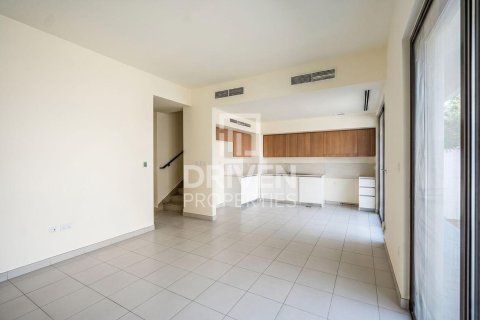 Villa in EMAAR South, Dubai South (Dubai World Central), Dubai 4 bedrooms, 311.32 sq.m. № 128995 - photo 15